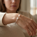 Brazalete en plata y auténticas perlas cultivadas blancas | Katalia