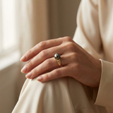 Anillo de oro amarillo con una magnífica perla de Tahití | Meliá