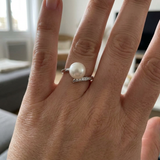 Anillo- Perlas Cultivadas - Redondas 8-9 mm Blanco- Oro Blanco- Diamantes