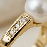 Anillo- Perlas Cultivadas - Diámetro 8-9 mm Blanco- Oro Amarillo- Diamantes