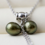 Collar Toi &amp; Moi 2 Perlas Cultivadas 7-8 mm Verde Intenso-Plata