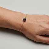 Pulsera- Perla Cultivada- Diámetro 8-9 mm Negro Tahití- Oro Amarillo