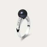 Anillo- Perlas Cultivadas- Diámetro 8-9 mm Tahití Negro- Oro Blanco- Diamantes