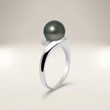 Anillo de oro blanco con una perla de Tahití | aya
