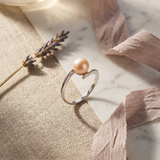 Anillo- Perlas Cultivadas de Agua Dulce- Redonda Diámetro 7-8 mm Rosa- Talla 48 (EU)- Oro Blanco