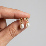 Pendientes de oro amarillo y perlas blancas | abi