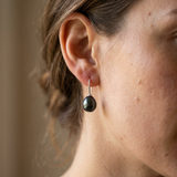 Pendientes de perlas cultivadas plateadas y negras | Diana