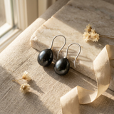 Pendientes de perlas cultivadas plateadas y negras | Diana