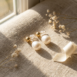 Pendientes de oro amarillo y perlas blancas | abi