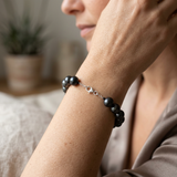 Pulsera- Perlas Cultivadas de Agua Dulce- Semi Redondas 8-9 mm Tahití Negras- Plata
