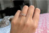 Anillo ajustable motivo “INFINITE”